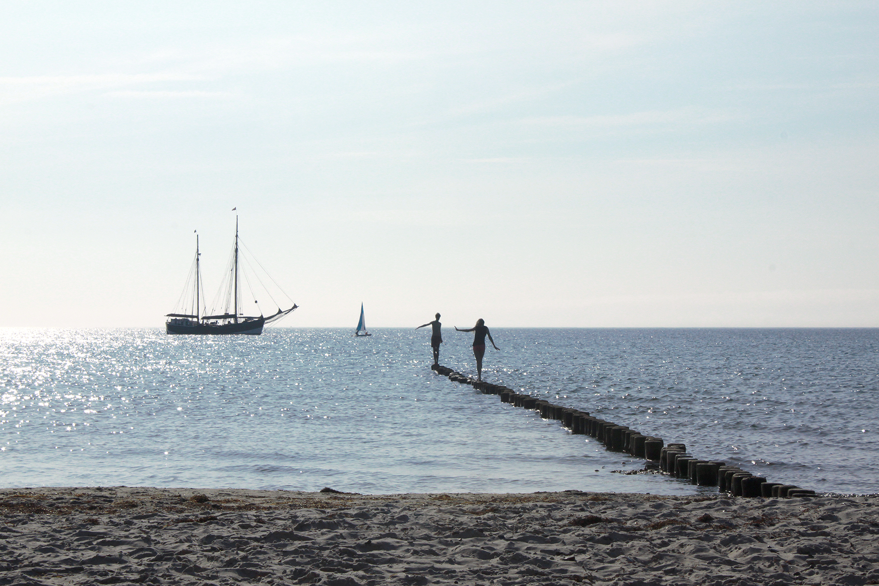 Ankern vor Hiddensee. Foto: kiraton.com