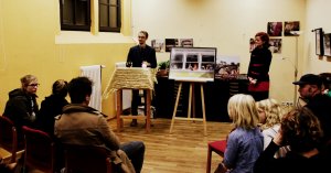 Versteigerung im Rahmen der Finissage »Incredible India.«