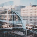 Ich reise am liebsten mit leichtem Reisegepäck. So laufe ich nicht Gefahr, zuviel mitzunehmen, was ich dann eh alles nicht anziehe. Der Rucksack wird nicht so schwer auf dem Rücken und ich brauche beim Fliegen kein extra Gepäck aufgeben.